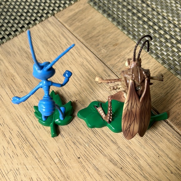 Set of Bug’s Life Die Cast figurines Flik & Hopper - Picture 5 of 9